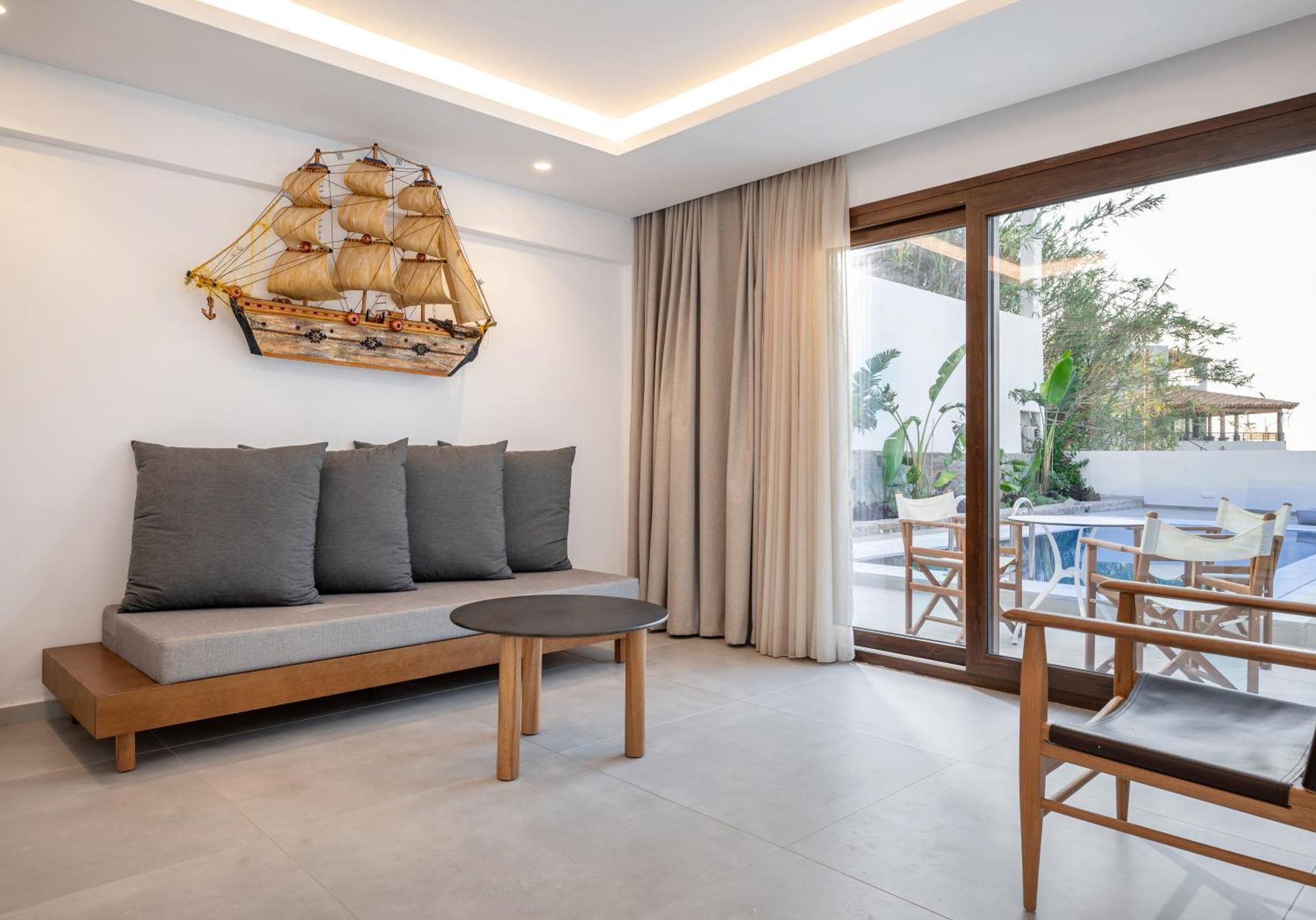 Mika Villas & Suites Херсонісос Номер фото